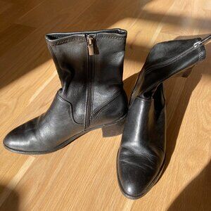 Clarks sock booties W7 - Fair used condition with minor flaws